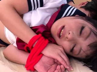 Japanese petite Teen 18 seduce to first Time Defloratio